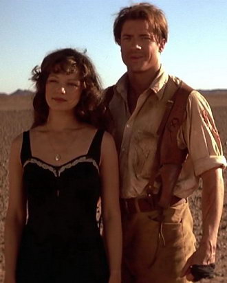 Год выхода:	1999 Режиссер:	Стивен Соммерс /Stephen Sommers/ В ролях:	Брендан Фрейзер /Brendan Fraser/, Рейчел Вейс /Rachel Weisz/, Джон Ханна /John Hannah/, Арнольд Вослу /Arnold Vosloo/, Кевин Дж. О`Коннор /Kevin J. O'Connor/, Одед Фер /Oded Fehr/, Джонатан Хайд /Jonathan Hyde/, Эрик Эвари /Erick Avari/, Бернард Фокс /Bernard Fox/, Стивен Данхэм /Stephen Dunham/, Кори Джонсон /Corey Johnson/, Tuc Watkins, Омид Джалили /Omid Djalili/, Аарон Ипале /Aharon Ipale/, Патриция Веласкес /Patricia Velasquez/, Карл Чейз, Mohammed Afifi, Abderrahim El Aadili, Jake Arnott, Мэйсон Болл, Изобель Брук, James Traherne Burton, Peter Chequer, Porl Smith, Йен Уорнер, Джордж Лэйн Купер Информация:	Страна:  США Продолжительность: 2 часа 4 минуты 45 сек. Перевод: Профессиональный (многоголосый, закадровый) + оригинал Субтитры: русские, английские Тип субтитров: вшитые отключаемые Формат:	*. MKV ► Качество: BDrip ≈ Видео кодек: x264 ♫ Аудио кодек: AAC ≈ Видео: размер кадра: 1118 x 480 (848x480), битрейт: 1800 кб/с, MPEG4 Video (H264) 23.98fps crf 20 ♫ Аудио 1:  AAC, 256 кб/с 6ch, 48 кГц ♫ Аудио 2:  AAC, 256 кб/с 6ch, 48 кГц Редактировать информацию о файле Описание:  Cлоган: ?Смерть - это только начало?  Аннаксунамун, наложница фараона, и верховный жрец Имхотеп, вступили в преступную любовную связь. Когда фараон застал их, они убили повелителя. Аннаксанамун убила себя, а Имхотеп бежал, чтобы позже оживить возлюбленную по Книге Мёртвых. Он не успел завершить обряд в Городе Мёртвых и был после мучительных пыток живым заключен в саркофаг, где должен был оставаться живым вечно. Его охраняли воины фараона, чтобы он не смог воскреснуть нечестивым пожирателем плоти, чья сила и мощь, окрепшие за столетия, грозили бы обернуться проклятьем для всего человечества. Таков пролог, а затем действие переносится в 1923 год. 3000 лет потомки воинов фараона стояли на страже живого Зла, но искатели приключений, сокровищ и древностей из Англии и Америки нашли в развалинах Хамунаптры во время экспедиции усыпальницу и случайно выпустили Имхотепа из плена. Воскресший дядя-мумия занялся восстановлением своего внешнего вида, чтобы затем воскресить свою любимую. В центре сюжета симпатичный и обаятельный руководитель экспедиции О Коннелл (Фрейзер), Эвелин (Вайс), прекрасная девушка-историк, мечтающая прочитать Книгу Мёртвых, её жуликоватый брат и ещё несколько забавных персонажей. О Коннелл и Эвелин должны уничтожить Зло и спасти мир... Сделан фильм в духе комиксов, с юмором, в ироничной манере, сильно напоминающей "Индиану Джонса". Потрясающие спецэффекты и трюки, суперзрелищность - чистый аттракцион. (Иванов М.)   Рейтинг PG-13 - Детям до 13 лет просмотр не желателен